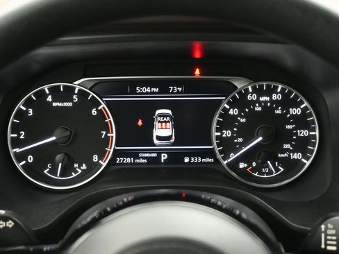 Used 2023 Nissan Rogue SV FWD image 8