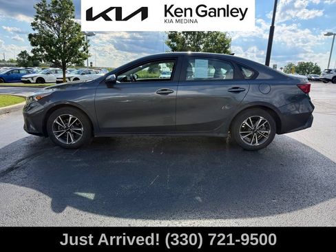 Certified 2023 Kia Forte LXS w/ LXS Technology Package FWD image 2