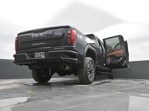 New 2025 GMC Sierra 3500 Denali Ultimate image 46