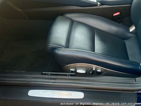 Used 2017 Porsche 718 Cayman RWD image 30