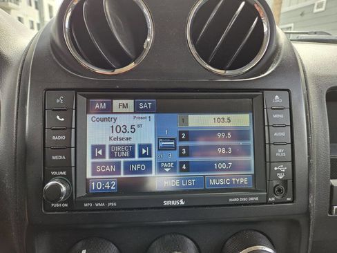 Used 2015 Jeep Patriot High Altitude image 27