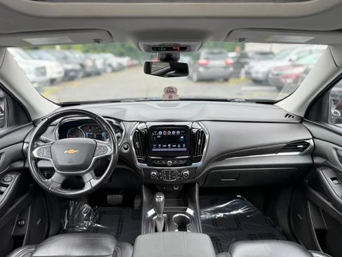 Used 2018 Chevrolet Traverse LT w/ LPO, Floor Liner Package AWD/4WD image 24