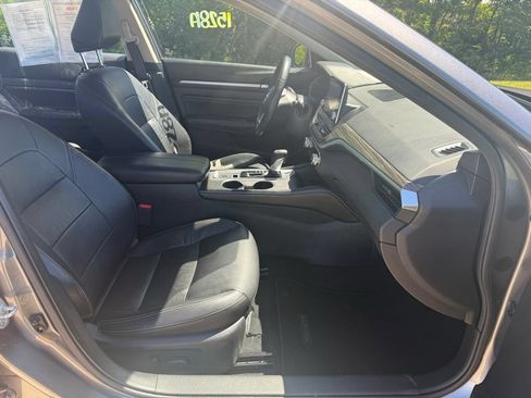 Used 2019 Nissan Altima 2.5 SL FWD image 21