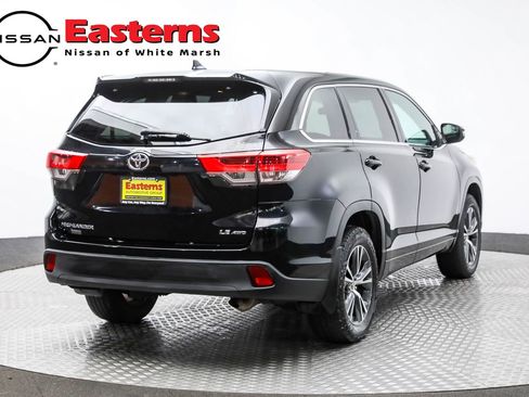 Used 2017 Toyota Highlander Plus image 8