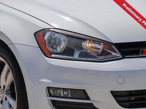 Used 2017 Volkswagen Golf SportWagen FWD image 4