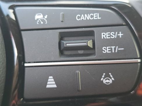 Used 2024 Honda CR-V EX-L image 13