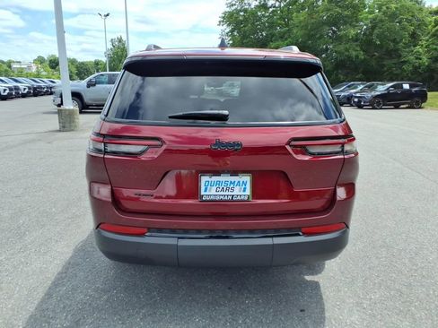 Used 2023 Jeep Grand Cherokee L Laredo AWD/4WD image 4