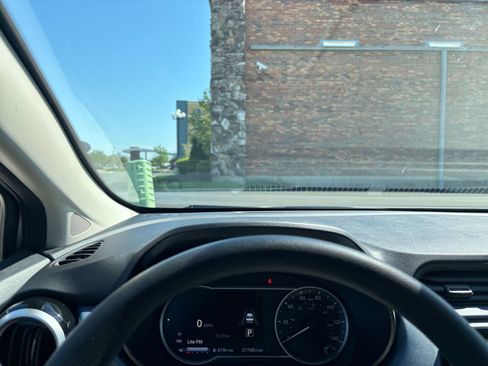 Used 2025 Nissan Versa SV FWD image 32