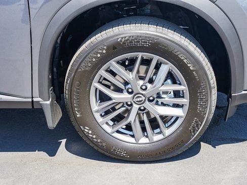 New 2026 Nissan Rogue S image 10