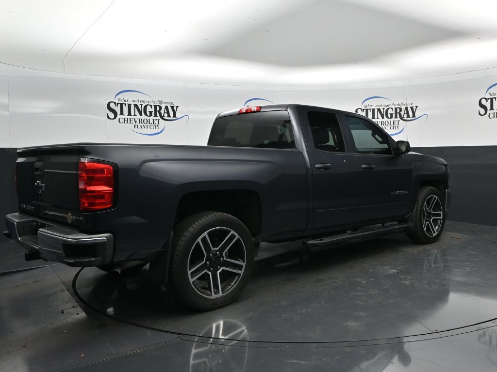 Used 2018 Chevrolet Silverado 1500 LT w/ All Star Edition RWD image 7