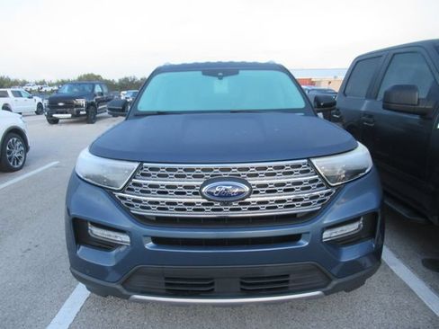 Used 2020 Ford Explorer Limited RWD image 2