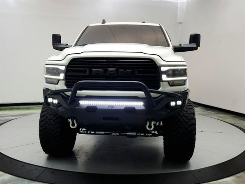 Used 2021 RAM 2500 Laramie AWD/4WD image 2