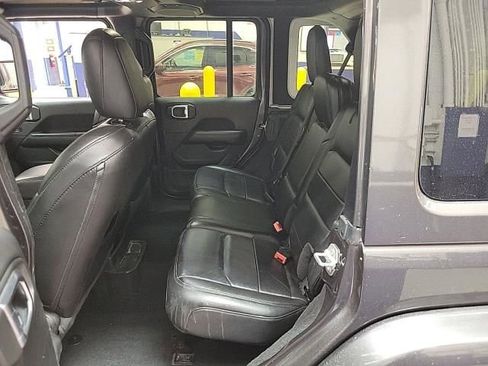 Used 2021 Jeep Wrangler Unlimited Sahara image 5