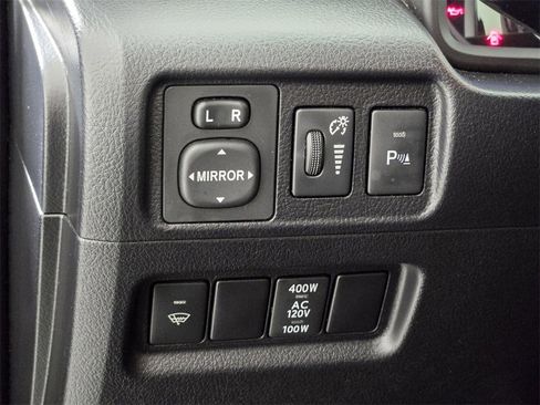 Used 2015 Toyota 4Runner SR5 image 26