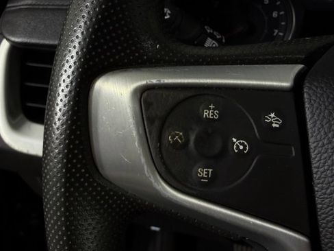 Used 2023 GMC Terrain SLE w/ Driver Convenience Package FWD image 18