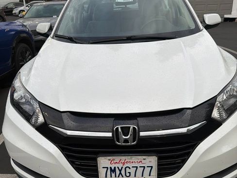 Used 2016 Honda HR-V LX image 1