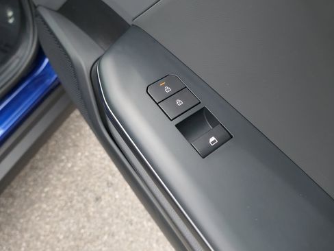 Used 2025 Kia K4 LXS image 30