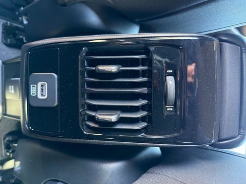 New 2024 Jeep Compass Sport image 22