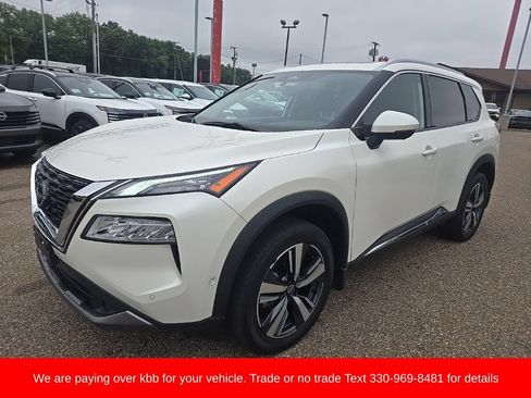Used 2023 Nissan Rogue SL AWD/4WD image 3