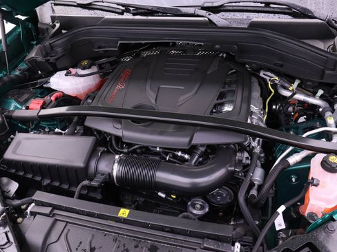 New 2025 Alfa Romeo Stelvio Sprint image 16