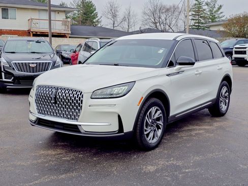 Used 2024 Lincoln Corsair FWD image 9