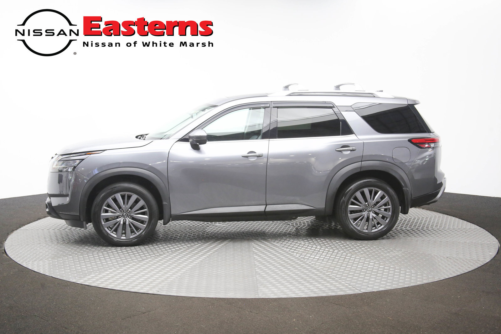 Used 2024 Nissan Pathfinder SL AWD/4WD image 59