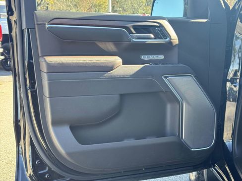 Used 2025 GMC Sierra 1500 Denali image 14