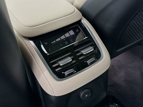 New 2026 Volvo XC90 T8 Ultra w/ Protection Package AWD/4WD image 27
