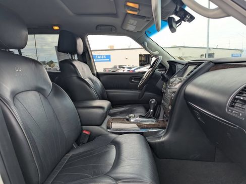 Used 2014 INFINITI QX80 4WD w/ Deluxe Touring Package image 36