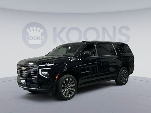 New 2026 Chevrolet Suburban High Country image 1