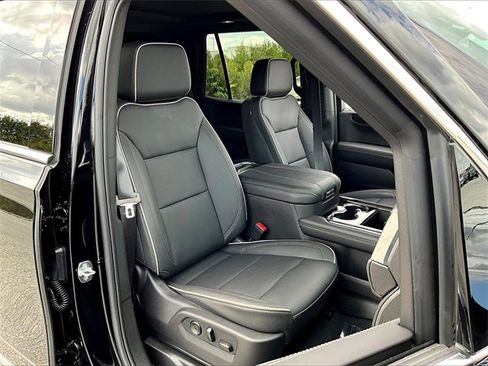 Certified 2025 GMC Yukon Elevation image 11