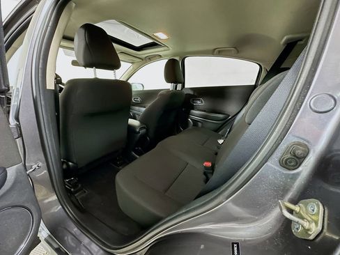 Used 2017 Honda HR-V EX image 4