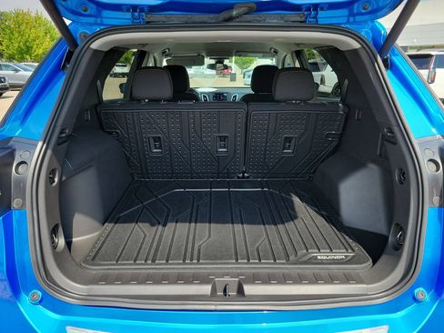 Used 2024 Chevrolet Equinox LT w/ LPO, Floor Liner Package FWD image 38