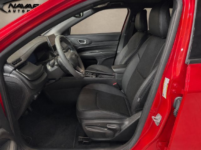 Used 2025 Jeep Compass Latitude w/ Altitude Special Edition AWD/4WD image 13
