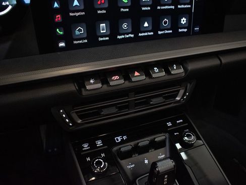Certified 2023 Porsche 911 Carrera RWD image 33