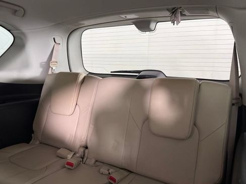 Used 2022 Nissan Armada Platinum w/ Captain's Chairs Package RWD image 27