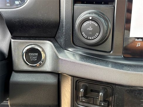 Used 2024 Ford F350 Platinum w/ FX4 Off-Road Package image 30