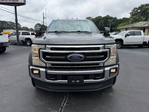 Used 2022 Ford F450 Lariat w/ Lariat Value Package AWD/4WD image 2