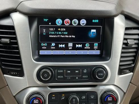 Used 2017 GMC Yukon XL SLE w/ SLE Value Package image 18