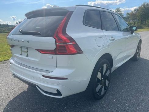 Used 2024 Volvo XC60 T8 Plus w/ Protection Package Premier AWD/4WD image 4