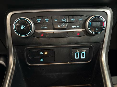 Used 2020 Ford EcoSport SE w/ SE Convenience Package image 23