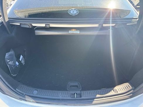 Used 2017 Mercedes-Benz E 300 4MATIC image 10