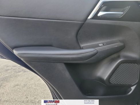 Used 2024 Mitsubishi Outlander AWD image 14