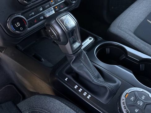 Used 2025 Ford Bronco Big Bend AWD/4WD image 18