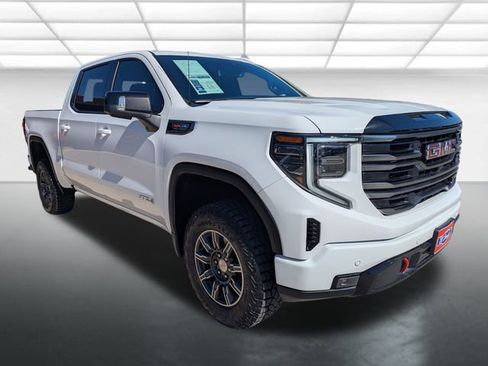 Used 2025 GMC Sierra 1500 AT4 image 1
