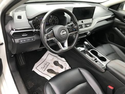 Used 2023 Nissan Altima 2.5 SR image 3