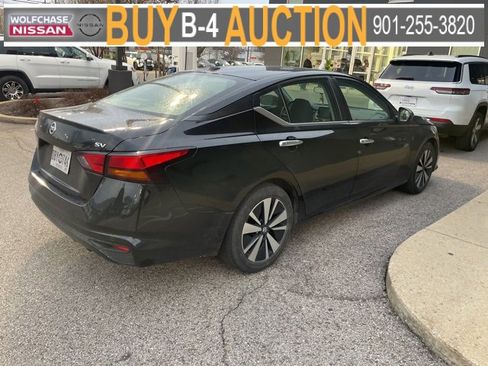 Used 2021 Nissan Altima 2.5 SV image 3