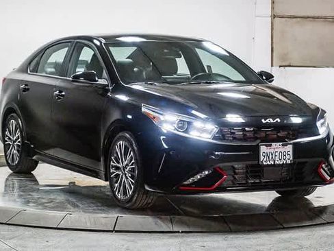 Used 2024 Kia Forte GT-Line image 3