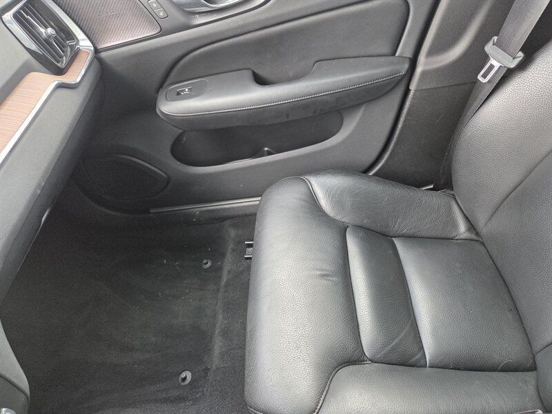 Used 2023 Volvo S60 T8 Plus AWD/4WD image 19