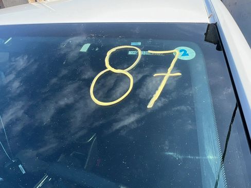 Used 2023 Chevrolet Malibu LT FWD image 32